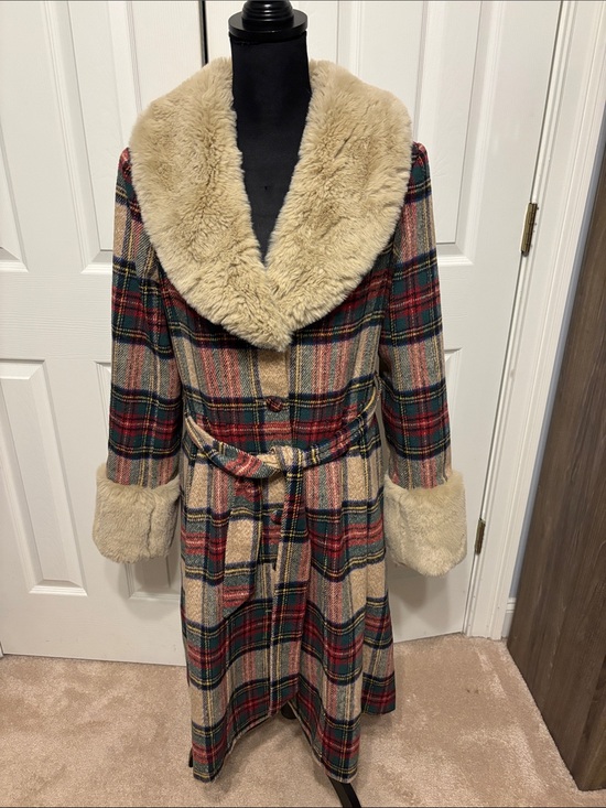 Flora Bea Nyc Jackets & Blazers - Flora Bea NYC Princess Cut Plaid Coat